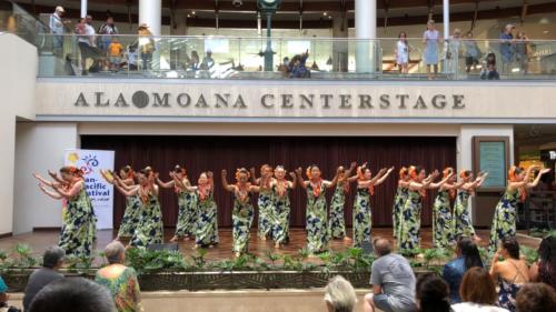 Hawaii アラモアナセンターステージ